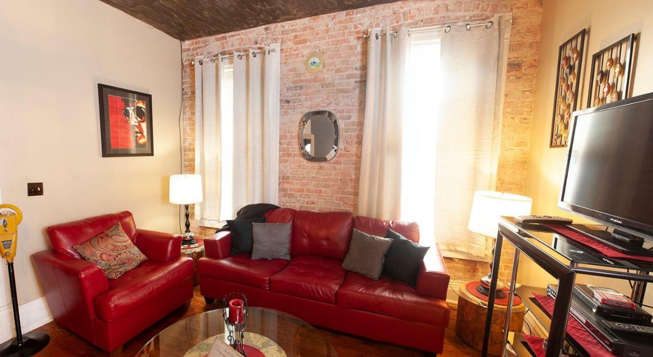 The Historic Wolf Hotel Ellinwood Esterno foto